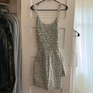 Free people blue floral mini dress 🩷